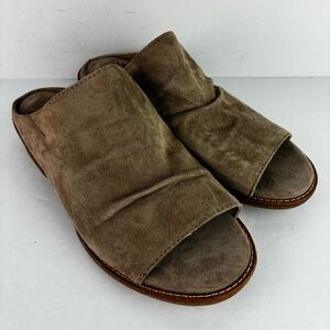 Sofft Netta Suede Low Heel Slide Sandals